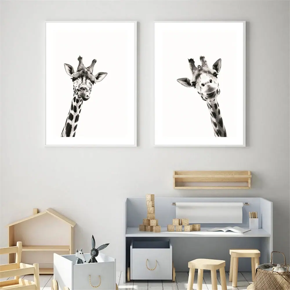 Black-And-White-Giraffe-Canvas
