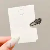 Presilhas de cabelo de alta qualidade, estilo coreano, nicho, para mulheres, doces e de luxo leve, estilosas e versáteis, presilhas laterais sem costura para franja