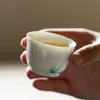 Xícara de Chá Pintada à Mão Cor Verde Esmalte Branco Fanzhu Jingdezhen Cerâmica Criativa Artesanal Parede Fina Xícara para Degustação de Chá Xícara Única Conjunto de Chá Kung Fu