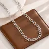 Traje de moda con patrón de presión para viajeros, cadena de clavícula de acero de titanio resistente a la decoloración, collar de acero inoxidable galvanizado en oro de 18 quilates, joyería femenina