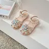 Sandalias Infantiles 2026 Nuevas de Verano Más Vendidas Zapatos de Princesa para Niños Niñas Pequeñas Zapato Cerrado con Pedrería Suela Suave Elegantes Zapatos de Cristal