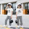 Conjunto de Manga Corta para Niña Verano Nuevo Estilo Coreano Moderno Pantalones Largos Ropa Deportiva Conjunto de Dos Piezas para Niños Ropa de Moda para Niños