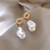 Aretes de perlas barrocas grandes de forma especial, aretes sencillos versátiles para la moda de viaje para mujer