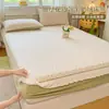 Sábana cálida de terciopelo de leche engrosado estilo francés, pieza única, colcha de invierno con forro polar y borde con volantes, protector de colchón