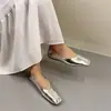 Nuevos Zapatos de Trabajo de Cuero Genuino Estilo Primavera 2025 para Mujer, Zapatos Planos, Zapatos Individuales Plateados de Punta Cuadrada Poco Profundos, Mocasines para Mujer con Suelas Suaves