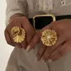 Anillo Flor Hueca al por Mayor Diseño de Nicho Europeo y Americano Espiral Irregular Perla de Imitación Anillo Abierto Pulsera para Mujer