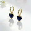 Brincos Coloridos em Zircônia em Formato de Coração Estilo Luxo Leve de Fábrica, Banhados a Cobre com Ouro 18K, Brincos Femininos Coração de Pêssego Estilo Doce e Cool