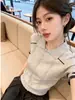 Camiseta de Punto de Manga Corta con Cuello Polo de Color Contrastante Estilo Universitario Coreano para Mujer 2026 Verano Nuevo Top Versátil que Reduce la Edad 12724