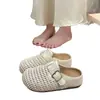 Calzado de verano para mujer para exteriores, nuevo estilo 2026, zuecos sin cordones de punta cerrada con plataforma gruesa que aumentan la altura, con diseño tejido hueco transpirable