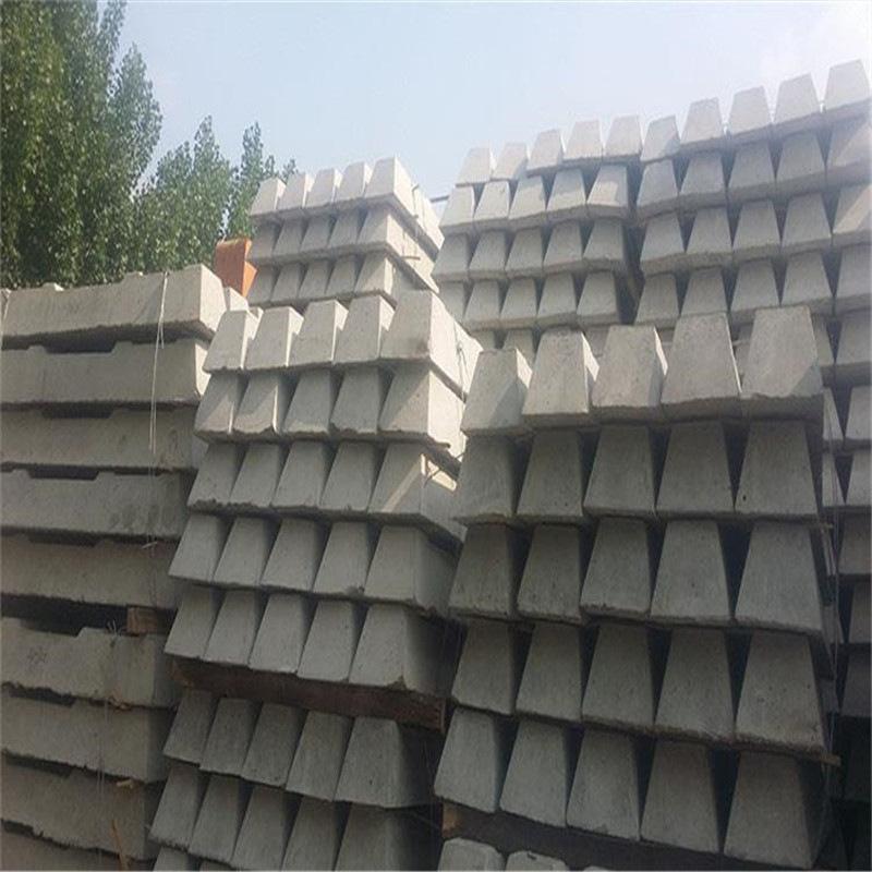 15608233322577604115449595