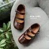 Novidade Outono 2026 Estilo Coreano Moda Infantil Mocassins Fashion com Velcro e Design de Bico Dividido