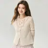 Colección Otoño 2026: Top de Cachemira y Seda de Morera para Mujer con Mangas Largas y Diseño de Tejido Calado Bordado en 3D