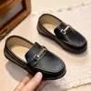 Zapatos de piel tipo mocasín para niño para primavera y otoño, zapatos negros para niños estilo británico, mocasines de suela suave para actuaciones de niños