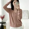 Otoño 2026 Nuevo Suéter de Punto de Lana para Mujer Cárdigan con Cuello en V Abrigo Suéter para Mujer Estilo Coreano Fabricante Venta al por Mayor