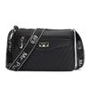 Bolsas Guangzhou 2026 Otoño Nuevo Moda Callejera Bolso de Hombro Individual para Mujer con Correa Ancha, Bolso Cuadrado Pequeño, Bolso Cruzado de Gran Capacidad