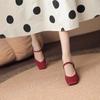 Zapatos Mary Jane Rojos con Correa Única para Mujer, Nuevo Estilo 2025, Zapatos de Boda con Tacón Grueso, Zapatos Xiuhe, Tacones Altos de Punta Cuadrada, Zapatos de Boda de Boca Baja