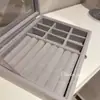 Caja de Joyería, Pendientes Grises Sencillos, Pendientes, Collares, Anillos Caja de Almacenamiento, Diseño, Gran Capacidad, Almacenamiento Portátil