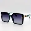 7731 moda irregular transfronteriza fabricantes de gafas de sol de PC lote directo de nicho flujo temperamento montura negra gafas de sol negras y grises