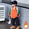 Chaqueta de Felpa para Niños Otoño/Invierno 2026 Estilo Nuevo Genial para Niños Pequeños Ropa Infantil Chaqueta Engrosada de Invierno Top de Moda