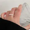 Anel de Laço Rosa Doce com Diamante para Mulheres Usarem Elegante e Fashionável Anel Aberto de Prata S925 Anel para Dedo Indicador