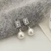 Pendientes de Aro con Colgante de Perla de Vidrio de Lujo Ligero, Pendientes Versátiles de Moda y Tendencia, Pendientes de Perla de Gama Alta