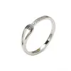 Anillo Geométrico en Forma de U con Diamantes de Estilo Frío Ins Japonés y Coreano para Mujer, Anillo de Acero de Titanio Versátil y de Moda que No se Desvanece para Mujer