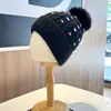Chapéu de Lã Peludo de Inverno, Pom Pom Fofo, Chapéu de Tricô Quente e Espesso à Prova de Frio para Meninas, Chapéu de Esqui Atacado