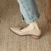 Chuyuji Sapatos Femininos Retro Bico Fino Salto Bloco 2026 Primavera/Verão Novos Baixo Corte Salto Médio Salto Alto Pretos Sapatos de Trabalho