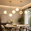 Lustre de sala de estar de luxo leve, luminária de sala de jantar moderna minimalista Zhongshan, luminária de iluminação residencial estilo nórdico, luz principal de quarto feijão mágico, ferro