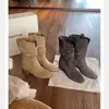 Versão em Pele de Ovelha~Bico Redondo Corte em V Salto Grosso Solado Grosso Emagrecedor Panturrilha Larga Botas Amassadas Couro Genuíno Botas Curtas Femininas 2026 Outono/Inverno Novo Estilo