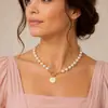 Personalidad europea y americana colgante geométrico de oblea Collar cadena clavícula perla para mujer joyería al por mayor