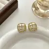 Brincos da Série Original de Joias de Alto Padrão para Mulheres, Corpo de Cobre, Pino de Prata, Contas de Concha, Brincos, Joias com Design de Alta Sensibilidade