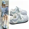 Zapatillas de gamuza estilo retro para niñas, novedad primavera y otoño 2026, zapatillas de entrenamiento alemanas de suela blanda para niños mayores, zapatillas deportivas de moda