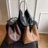 Bolso de hombro transfronterizo de gran capacidad, nuevo bolso tote retro otoño/invierno 2026 de cuero suave, bolso de mano moderno y versátil