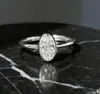 Anillo de Zirconia con Diseño Geométrico de Lujo Ligero y de Nicho, Incrustado con Forma de Huevo para Mujer, Estilo Ins Personalidad Clásico Anillo para el Trabajo al por Mayor