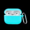 Adecuado para Auriculares Bluetooth Apple AirPods Pro3 Modelo 2025 Color Puro Silicona Una Pieza Engrosada Cubierta Protectora de 2 mm