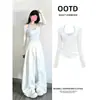Camisole de blusa branca transparente para mulheres, conjunto pequeno único e bonito para o início da primavera, look de praia dopamina, início do verão