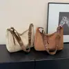 Bolso de mujer nuevo y elegante estilo coreano de gamuza, color liso de moda, bolso de hombro único engrosado para el día a día con gran capacidad