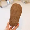 Botas de neve infantis Vanka Hao 2026 novo estilo de inverno sapatos casuais de algodão com forro de fleece para meninos botas curtas quentes para meninas