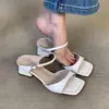 Sandalias Cuadradas de Tacón Grueso Simples y Elegantes para Mujer, Nuevo Estilo Retro 2026, Versátiles con Faldas, Elegantes y a la Moda para el Trabajo