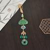 Broche Cheongsam Estilo Antigo Pingente Chinês Hanfu Vestido de Chá Broche Clássico Verde Fresco Borla Longa Pingente Versátil