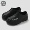 Sapatos de enfermeira, chinelos fechados de verão para mulheres, sem cheiro, antiderrapantes, com sola macia, confortáveis para a sala de cirurgia, sandálias preguiçosas para casais