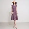 Vestido sin mangas plisado con relieve dorado transfronterizo, vestido midi elegante de alta gama plisado con cuello redondo y ceñido a la cintura