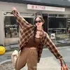 Camisa xadrez feminina primavera e outono fina solta estilo preguiçoso retrô manga longa pequena jaqueta jaqueta protetor solar atacado