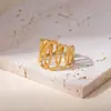 Anillo Abierto Minimalista de Acero Inoxidable con un Diseño Único y Sofisticado, Joyería de Pareja Moderna y Genial