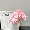 Flor artificial rosa flor de boda diseño de sala de bodas guía de flores para el camino flor interior flor de seda flor artificial exhibición en jarrón fila de flores