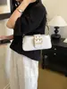 2026 Color Sólido PU Tendencia Personalidad Moda Diaria Simple Texturizado Bolso de Mujer Bolso de Hombro Bolso Cruzado con Hebilla Metálica