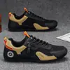 Lujo ligero 2026 verano y otoño ropa de trabajo exterior malla transpirable deportes zapatos Forrest Gump, estilo transmisión en vivo, desfile de moda de Hong Kong y Corea, zapatos de hombre de moda