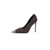 Tacones Altos de Aguja con Punta de Hierro Estampado de Leopardo Metálico para Mujer, Zapatos de Salón de Boca Baja de Nuevo Diseño de Nicho Otoño e Invierno 2024
