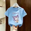 Camiseta de Algodão de Manga Curta de Verão para Meninos, Camiseta Fresca e Estilosa para Meninos Mais Velhos, Novo Modelo Verão 2026, Camiseta Tendência de Meia Manga para Crianças